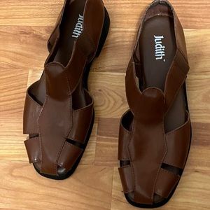 Vintage brown sandal shoes